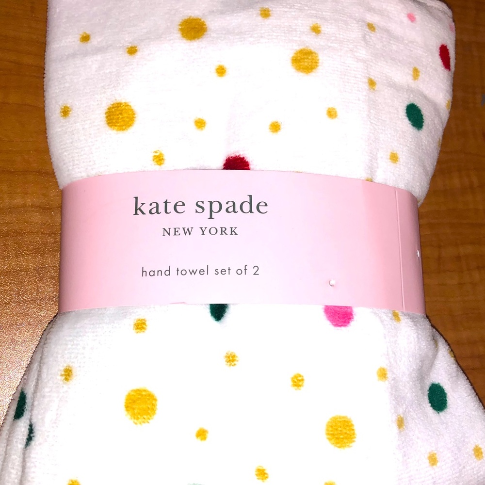 NWT set of Kate Spade Christmas hand towels